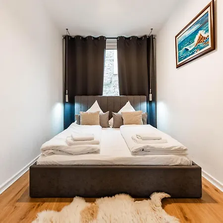 Church View Modern In The Heart Of Koblenz Apartment